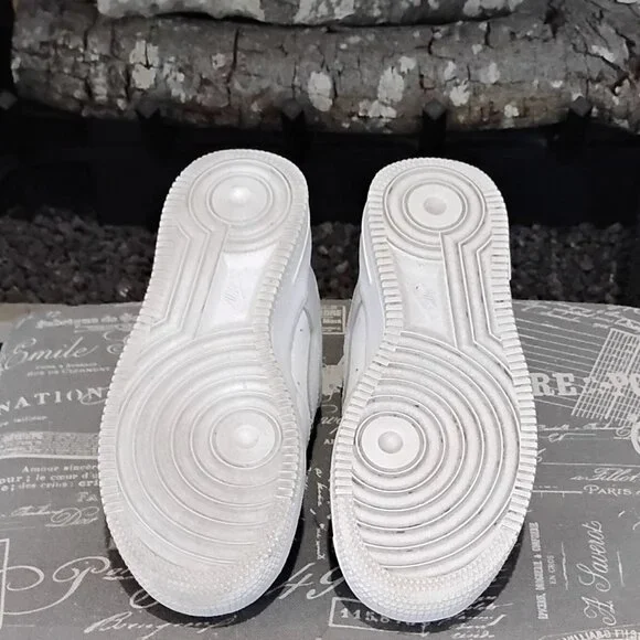 Kids Nike Air Force -1 Sneakers - Picture 5 of 5